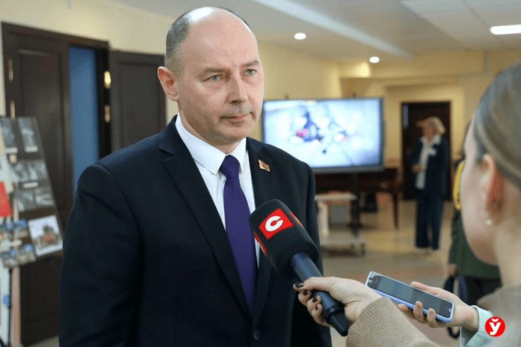 Кушнаренко поздравил с праздником мужества и доблести