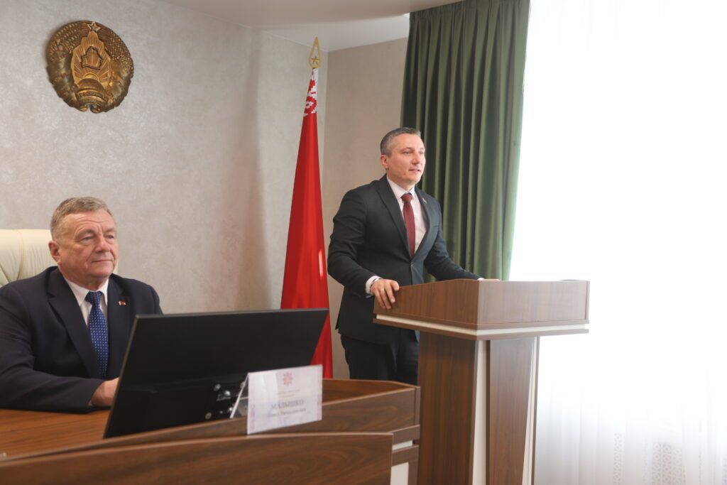 Армия, патриотизм и личный пример. О чем говорили на встрече с коллективом учреждения «Западный»