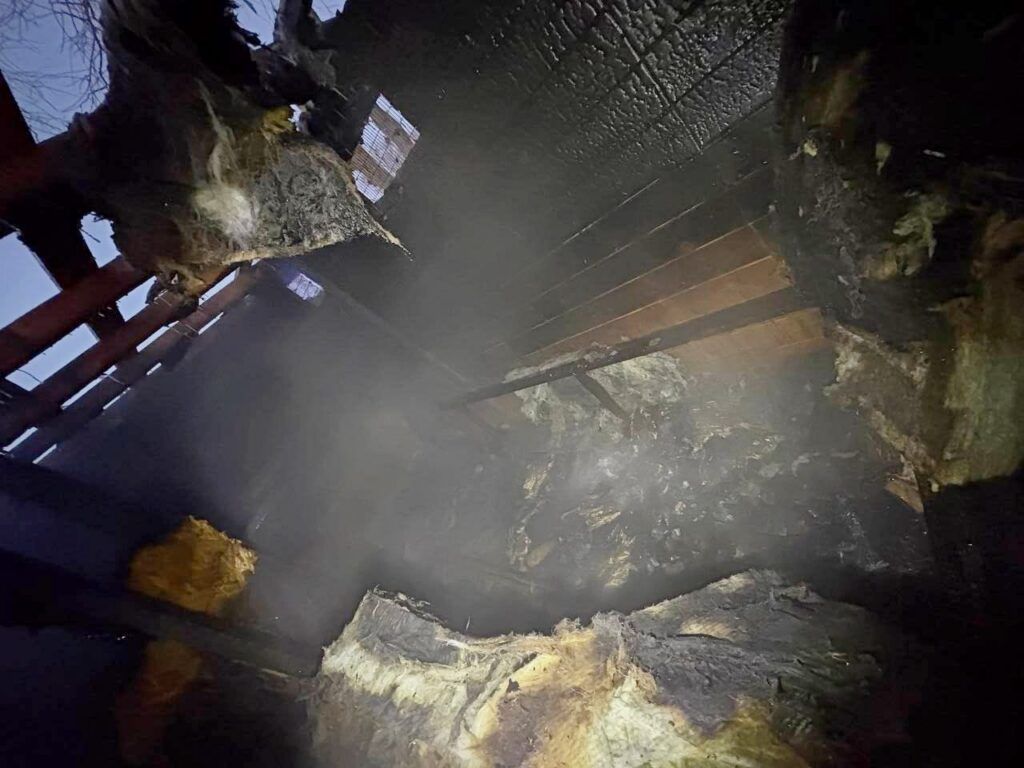 В Смолевичах произошел пожар в хозяйственной постройке из-за короткого замыкания