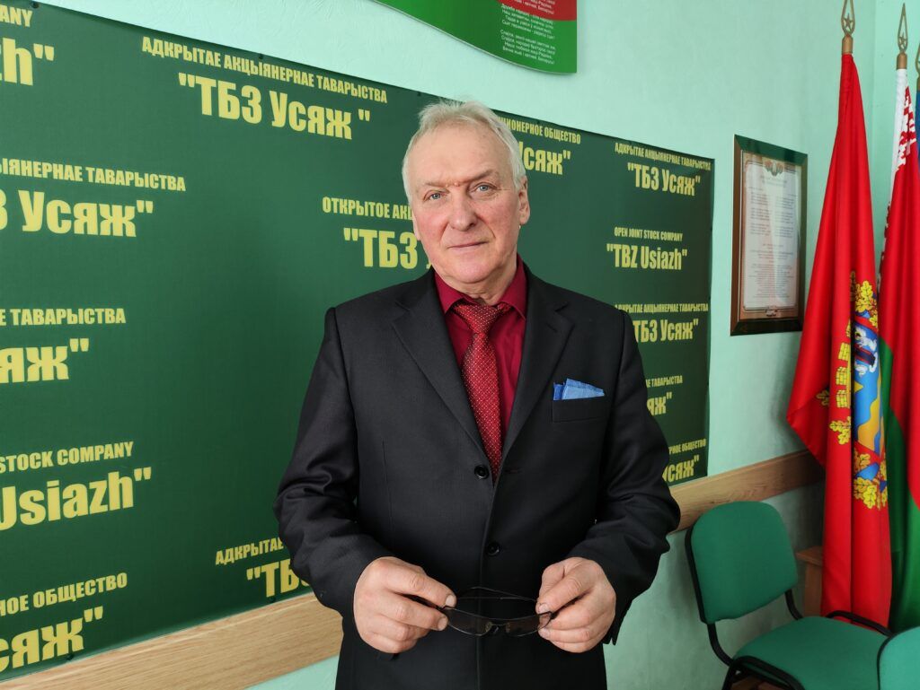 От аккордов до брикетов: рассказываем о трудовом пути передового работника торфобрикетного завода «Усяж»