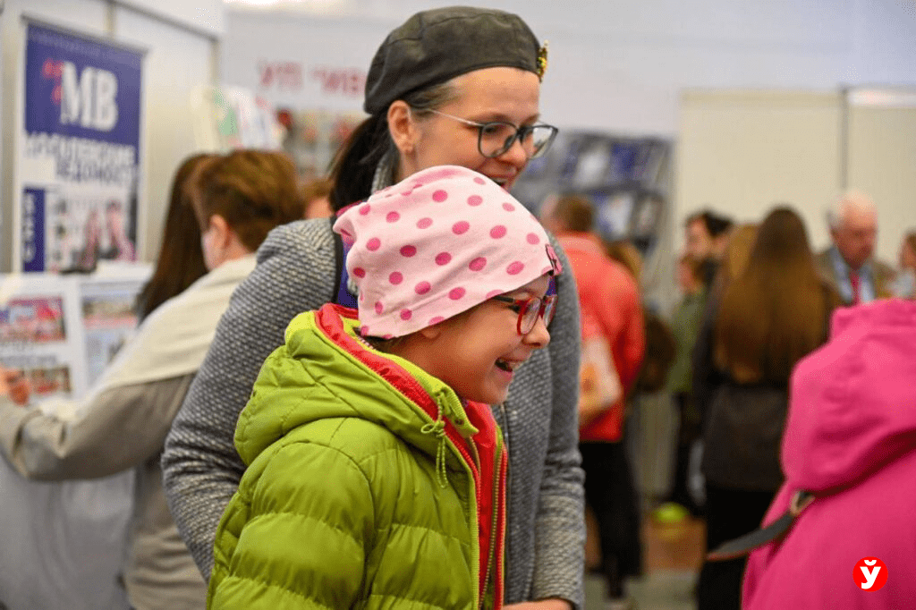 Скидки, встречи с авторами и «слепая» покупка книг: чем удивляет выставка-ярмарка в Минске
