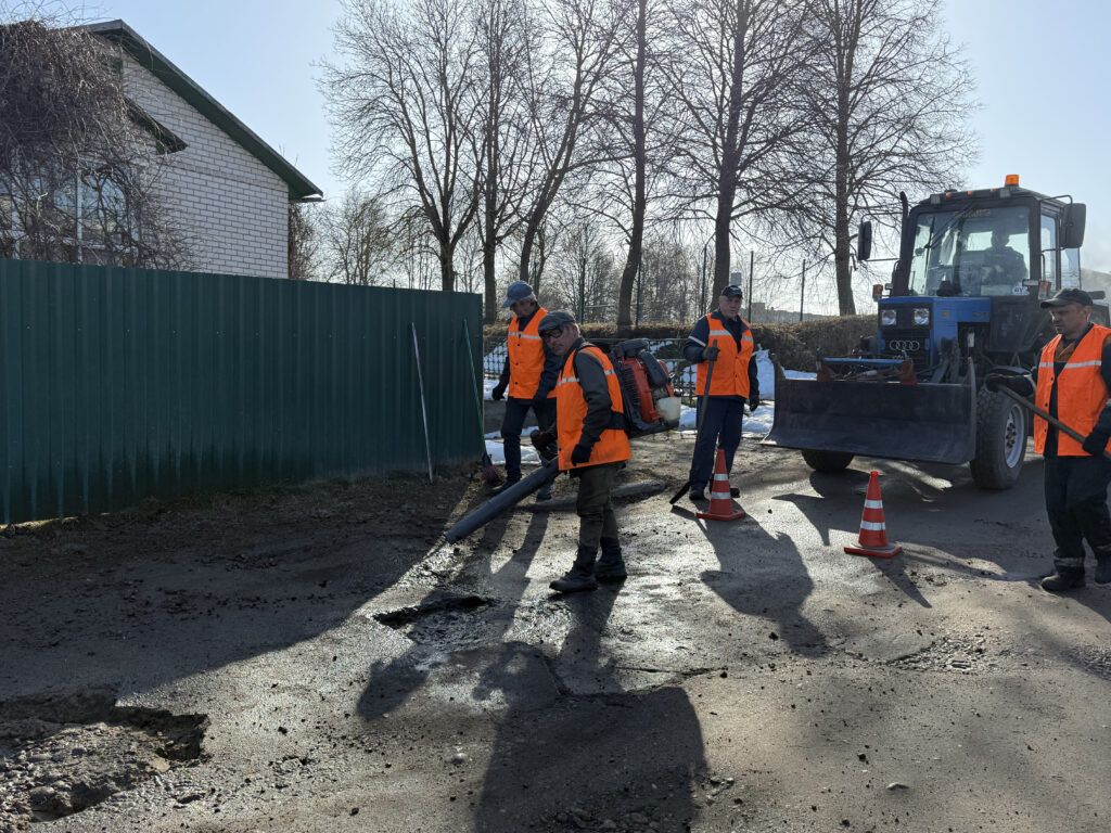 «Весенний марафон» в Октябрьском: Смолевиччина присоединилась к областной акции по благоустройству