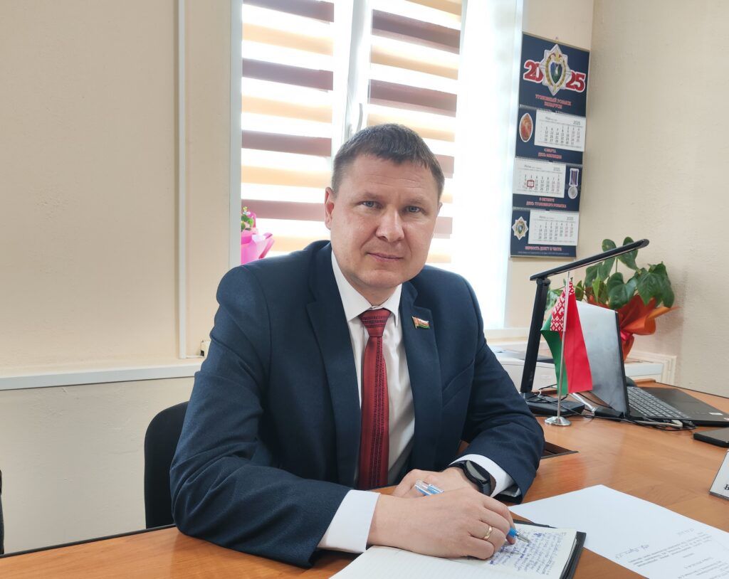 Весна пришла, дороги «поплыли». Когда в районе наведут порядок на грунтовках?