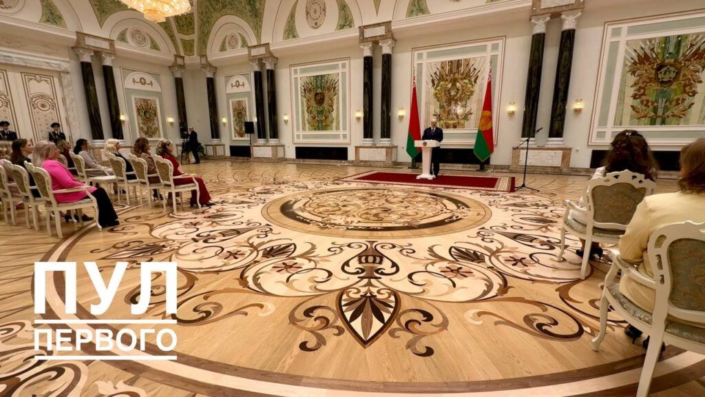 Президент рассказал о семье с 14 детьми из Минской области