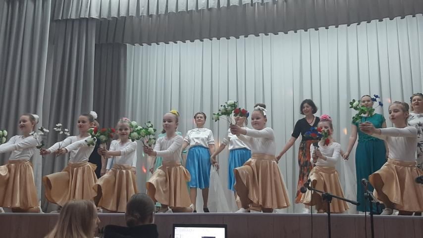 Праздничный концерт «Мир в руках женщины» прошел в Заболотском Доме культуры