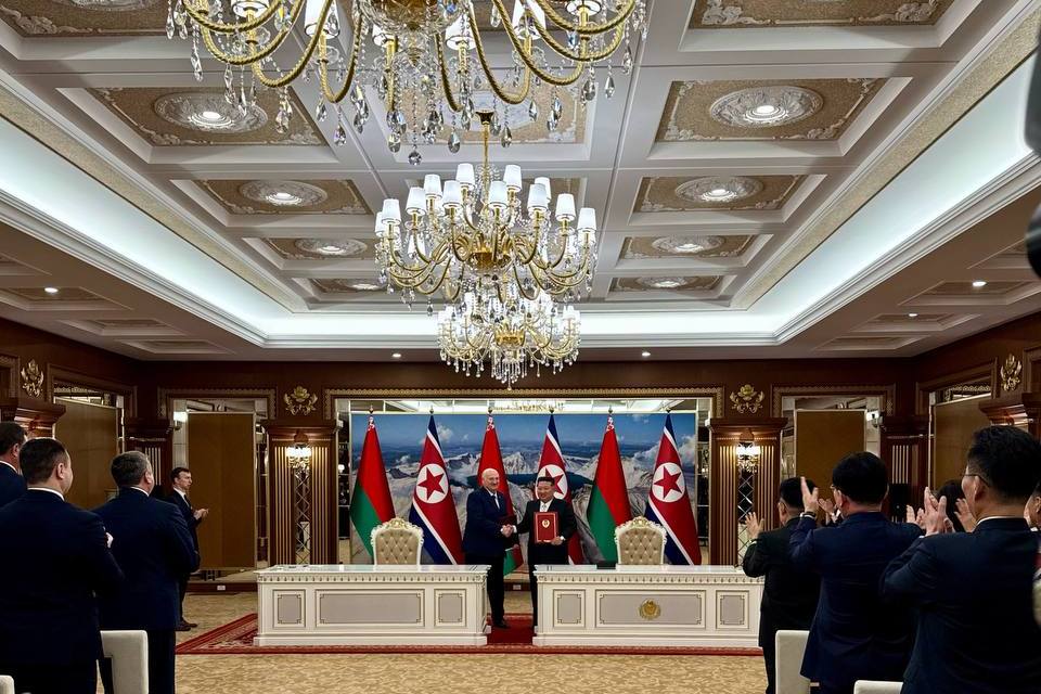 Беларусь и КНДР подписали договор о дружбе и сотрудничестве