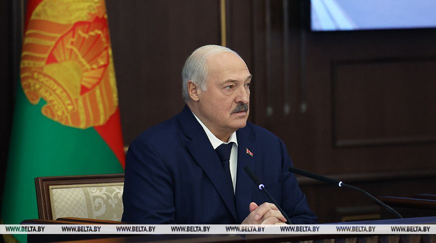 Президент поздравил с профессиональным праздником работников ЖКХ