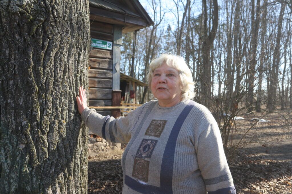 Под сенью вековых аллей: как живет семья в бывшем имении Ваньковичей