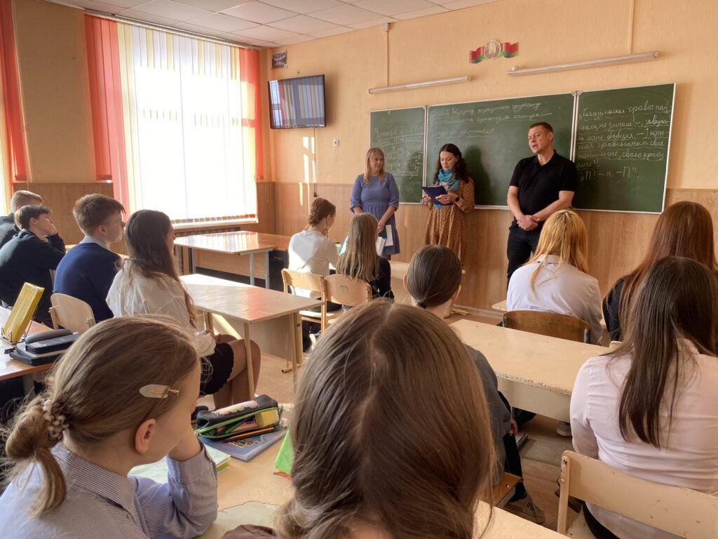 «Ждем у себя». Работники водоканала встретились со школьниками