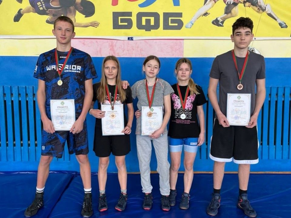 Пять медалей привезли смолевичские борцы со Спартакиады