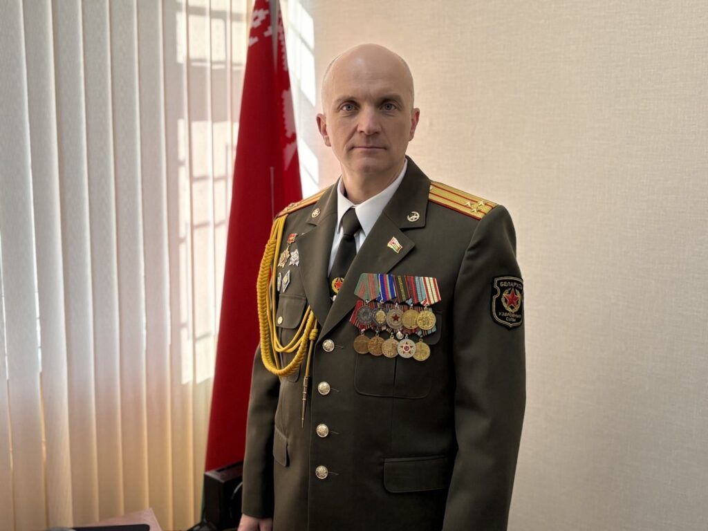 Юрий Шерстень поздравляет коллег с Днем военных комиссариатов