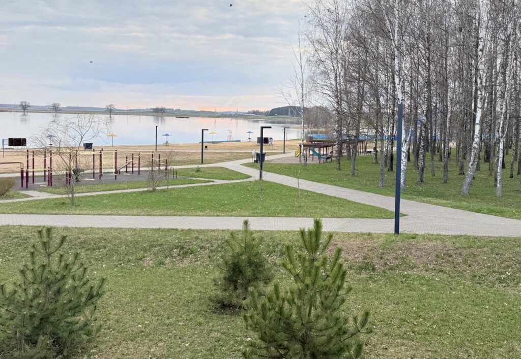 Обзор за неделю. В парке высадили рябиновую аллею, музей ВОВ приехал в Смолевичи, «Виктория» обыграла «Ритм»