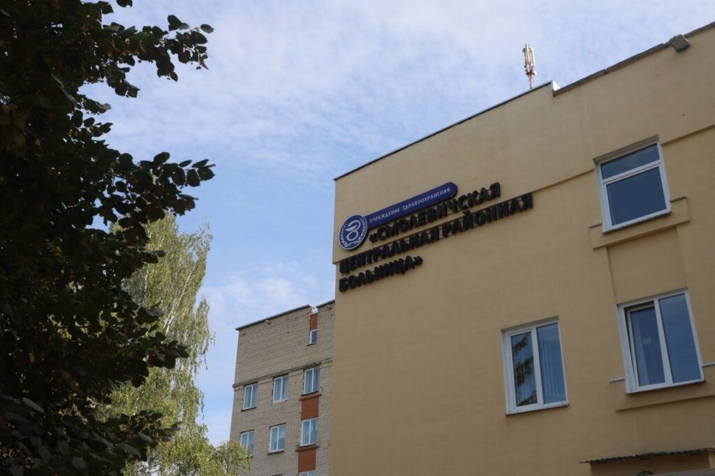 60 человек в очереди. Разбираемся, почему смолевичане не могут попасть к хирургу