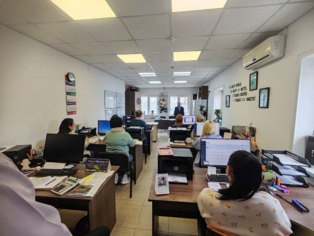 От экономики до ЗОЖ. Член Совета Республики Гарик Барсамян посетил  Озерицкую  Слободу