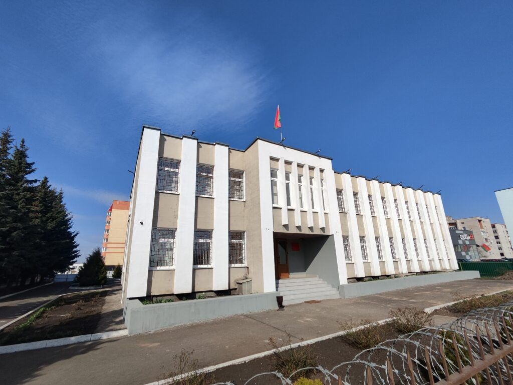 Защитники в погонах и без: в Беларуси отмечают День военных комиссариатов