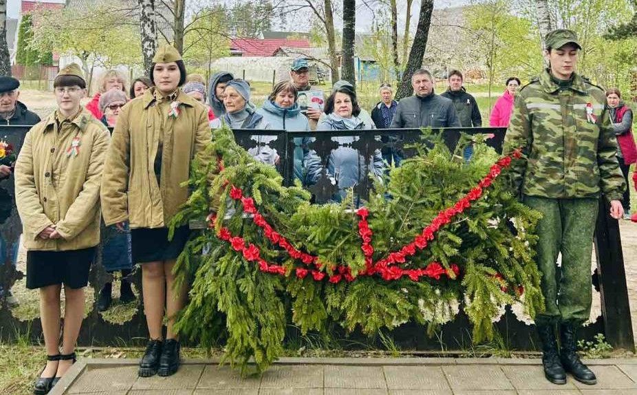 Война и боль были общими для всех: как в Зеленом Бору хранят память о героях войны