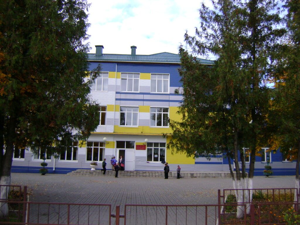 «Родители плакали от счастья». Пообщались со стобалльниками из СШ №2