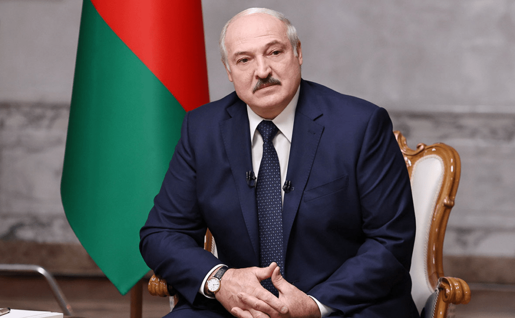 Президент поздравил работников здравоохранения с профессиональным праздником