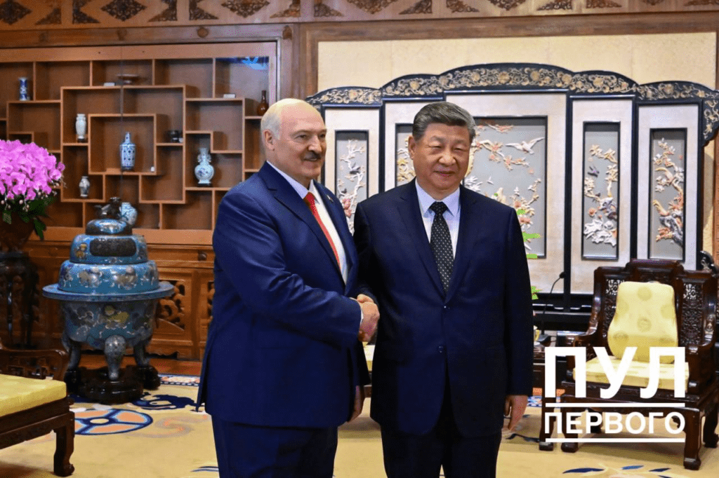 Одним из примеров успешного взаимодействия Минска и Пекина Лукашенко назвал индустриальный парк «Великий камень» на встрече с Си Цзиньпином