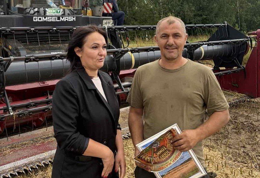 Вторым тысячником района стал комбайнер из «Озерицкого-Агро»