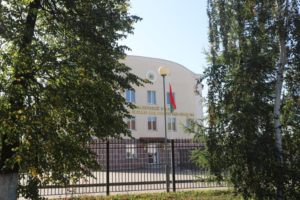 В Смолевичах милиционеры охраны предотвратили крупный пожар на пилораме