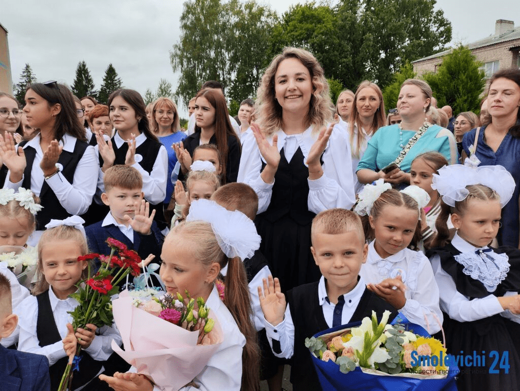 Как многодетным семьям получить помощь к учебному году