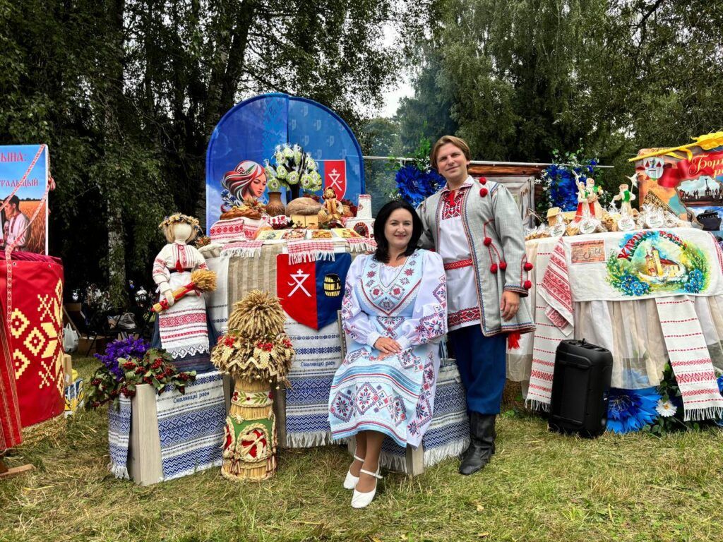 Смолевичский район на «Несвижской фортеции» – ремесла, пряники и народные голоса