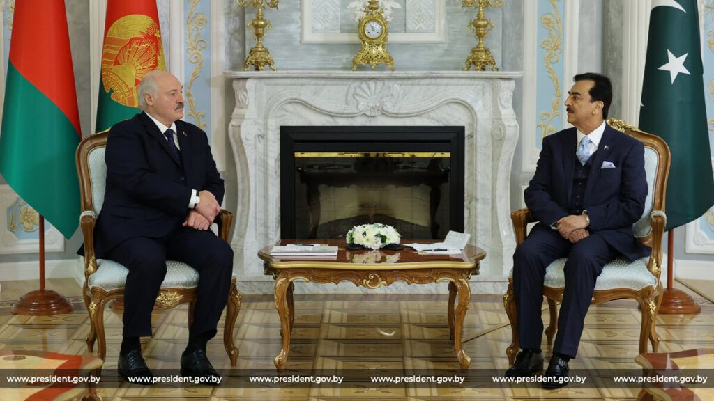 Лукашенко встретился с председателем Сената Пакистана Саидом Юсуфом Разой Гилани