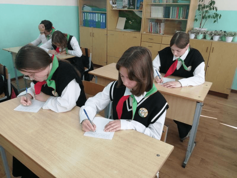 В школах Беларуси 17 сентября пройдет единый урок ко Дню народного единства
