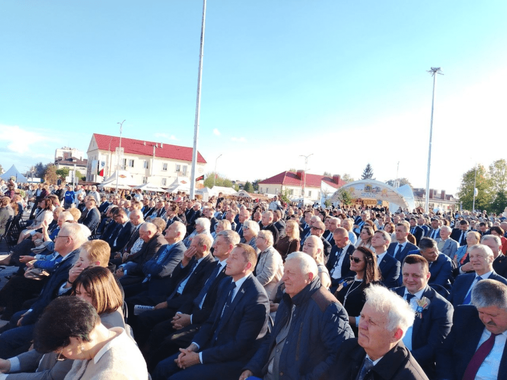 Кушнаренко: урожай взят по максимуму — половина районов намолотила 100 тысяч, а два – 200