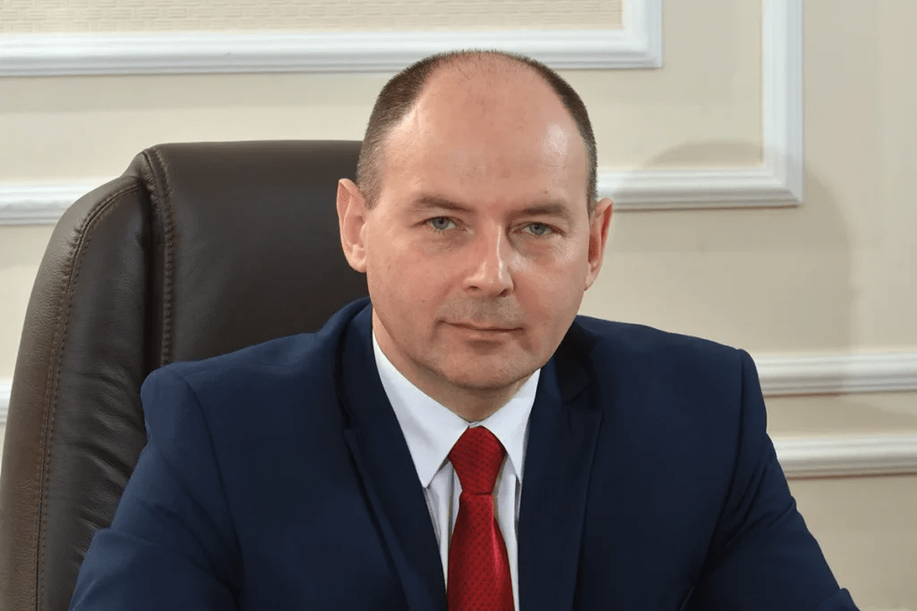 Алексей Кушнаренко поздравил работников топливной сферы с профессиональным праздником