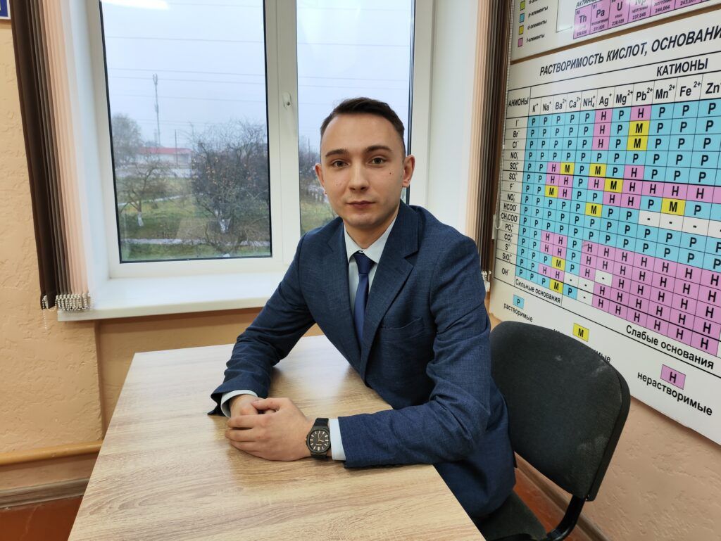 «Стремление народа жить вместе сильнее искусственных границ». Учитель истории – о Дне народного единства