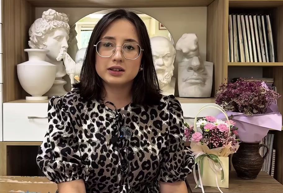 «Ты подарила мне целый мир» – история молодого педагога из приемной семьи